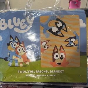 Bluey Twin/Full Raschel Blanket